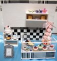 画像1: ドールハウス　ミニチュア　スイーツディスプレイ棚3 (1)
