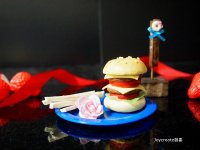 ミニチュア食品サンプル　ドールハウス ハンバーガー＆メモスタント　青　小