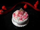 画像: 食品サンプル　バラのケーキ型　ピンク　マグネット　小物入れ　撮影小物にも！