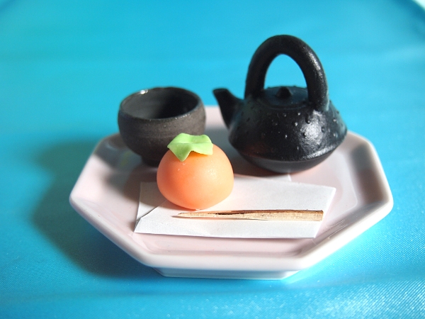 画像2: セール！　ドールハウス　ミニチュア　急須・お茶碗＆和菓子3　ドール　撮影小物にも！