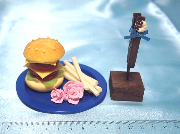 画像: ミニチュア食品サンプル　ドールハウス ハンバーガー＆メモスタント　青　小